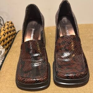 Brown Textured Women's Shoes